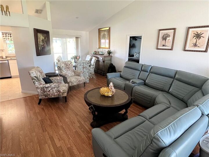 Property Photo:  225 SW 26th Pl  FL 33991 