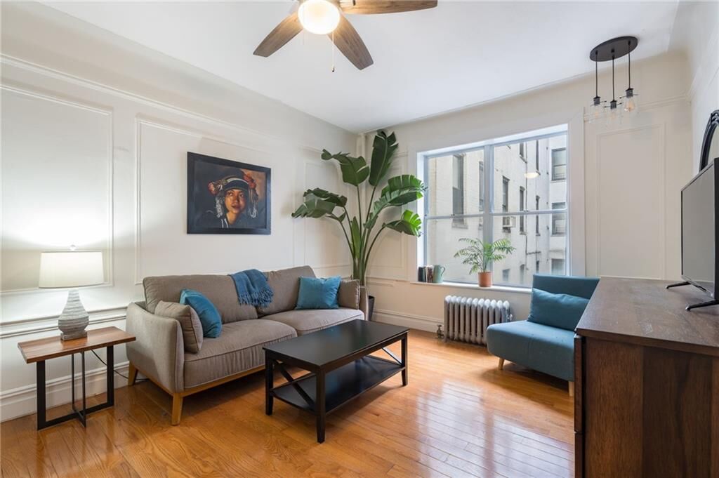 Property Photo:  77 Eastern Parkway 2D  NY 11238 