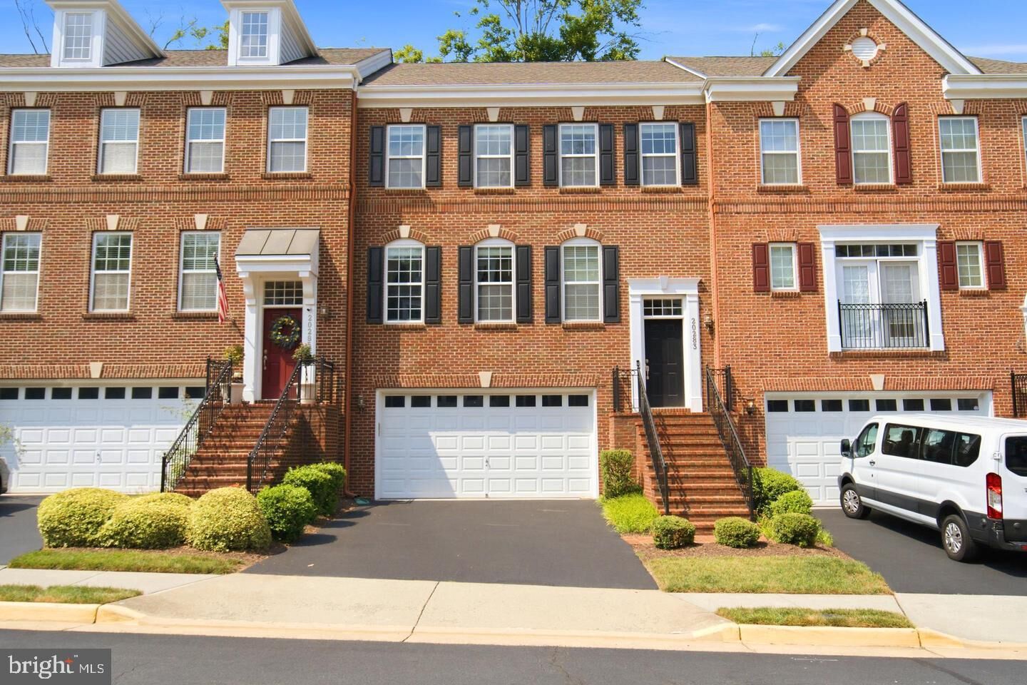 Property Photo:  20283 Center Brook Square  VA 20165 