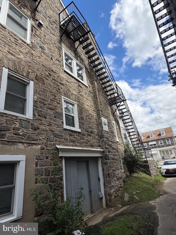 Property Photo:  42 Brandon Road  PA 19082 
