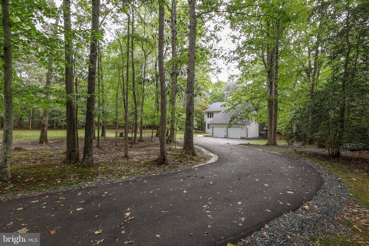 Property Photo: 43261 Cedarwood Court MD 20650
