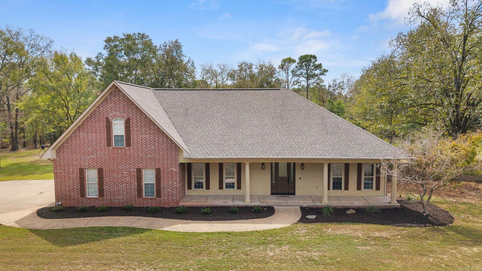 Property Photo: 170 Parkway Square AR 71964