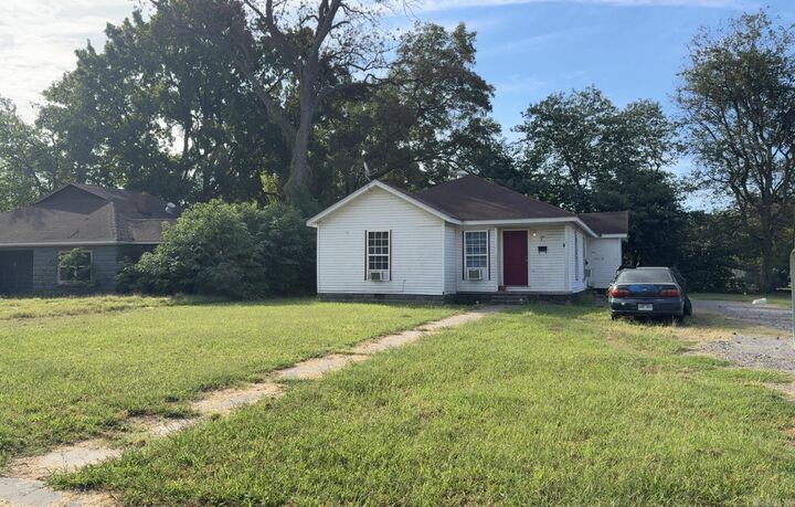 Property Photo:  302 E Semmes Avenue 406 Elizabeth Avenue, Osceola, Ar  AR 72370 