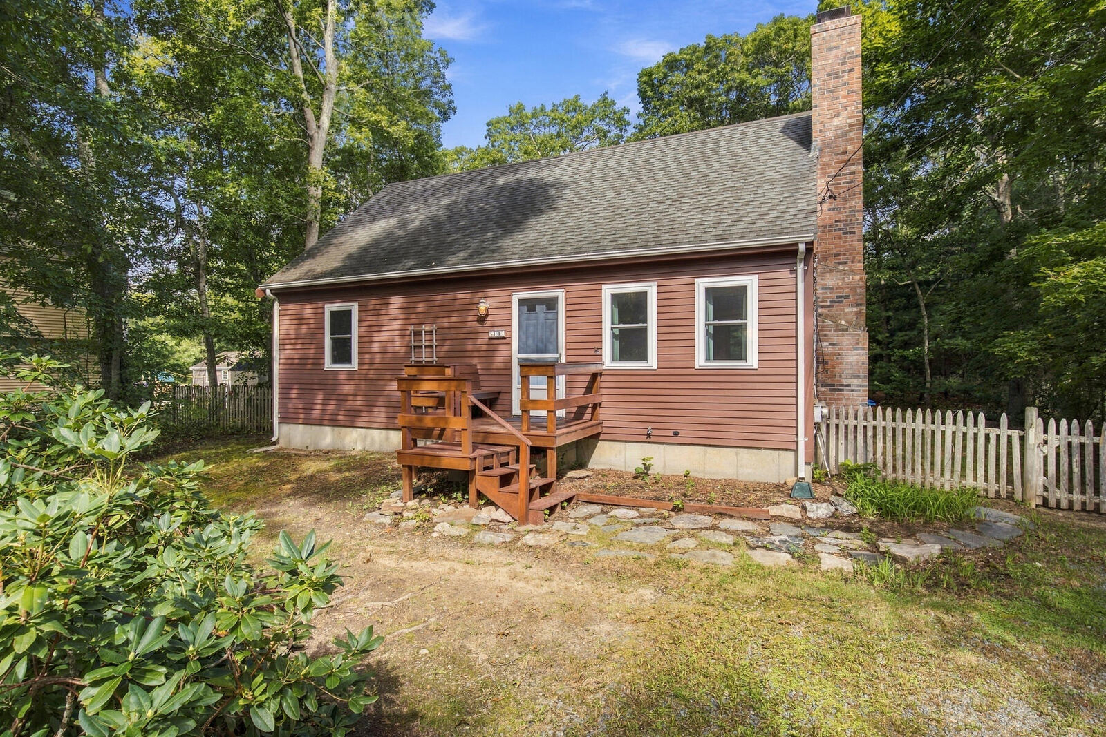 Property Photo:  35 Pinecrest Beach Drive W  MA 02540 