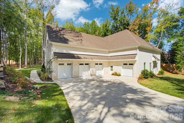 Property Photo: 2507 Forest Lawn Drive NC 28104