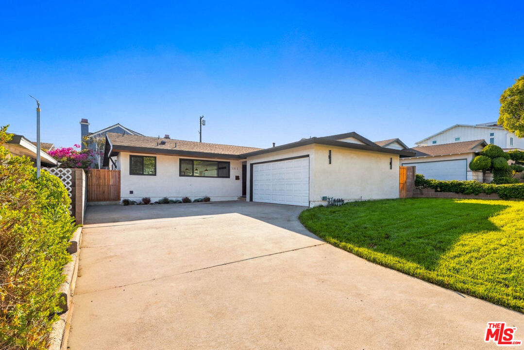 Property Photo:  1313 S Gertruda Ave  CA 90277 