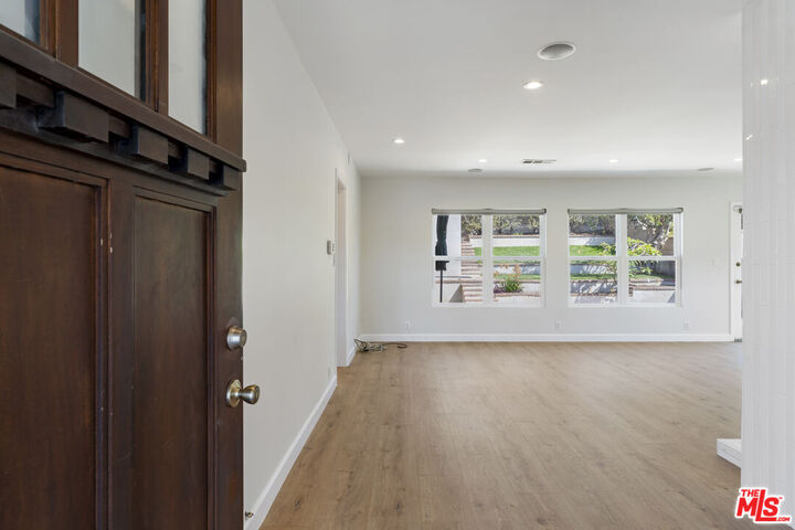 Property Photo:  828 McCarthy Ct  CA 90245 