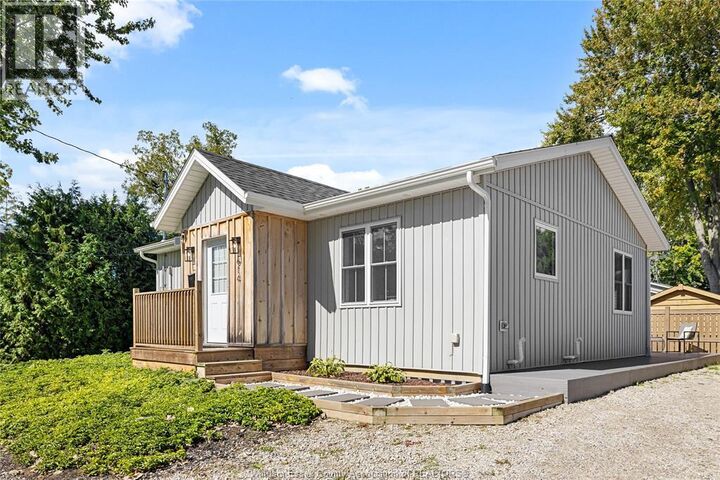 Property Photo:  614 Peter St  ON N9Y 3G8 