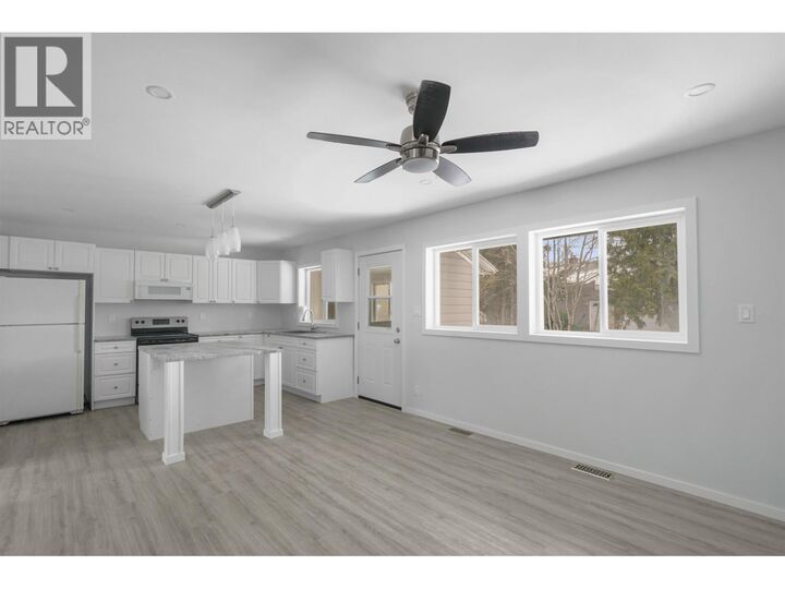 Property Photo:  15 Gannet Crescent  BC V8C 1P4 