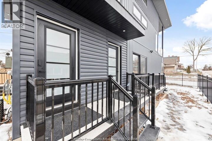 Property Photo:  687 Assumption Street  ON N8A 3B5 