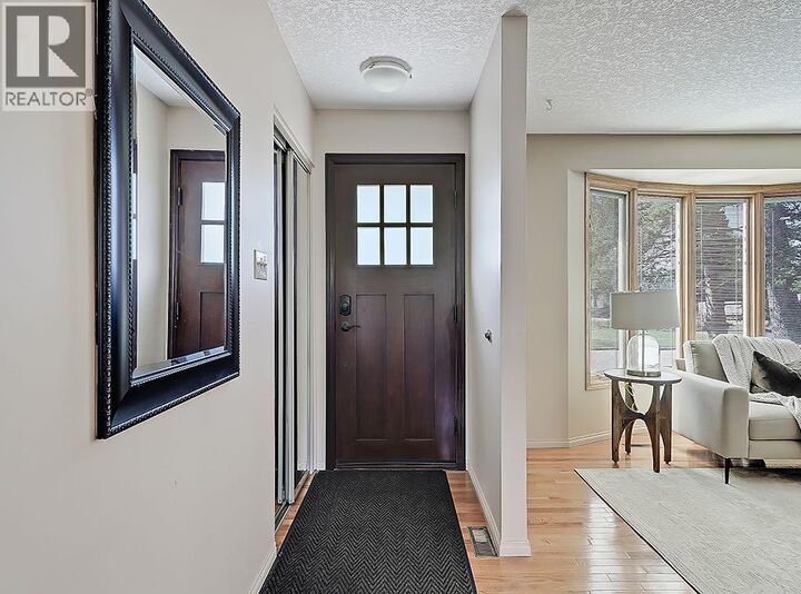 Property Photo: 44 Granlea Place Southwest AB T3E 4K2