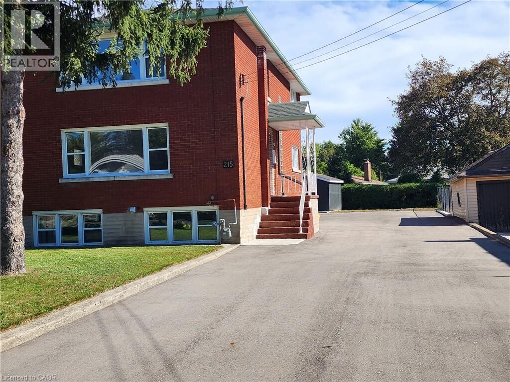 Property Photo:  215 Belleview Avenue  ON N2B 1G6 