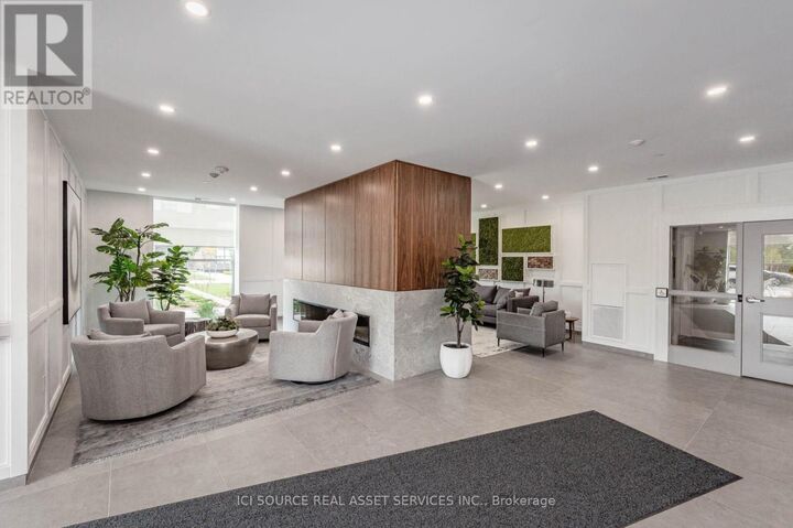 Property Photo:  1880 Gordon Street 208  ON N1L 1L8 