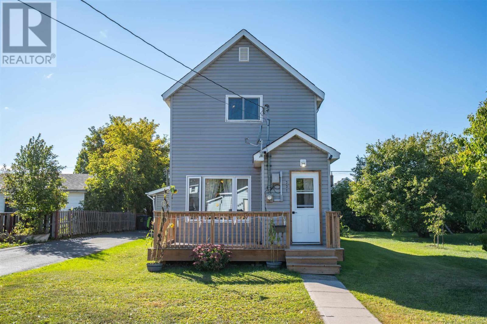 Property Photo:  331 Second Ave  ON P6C 4N4 