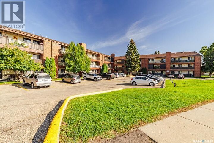 Property Photo:  212 3302 33rd Street W  SK S7L 6C9 