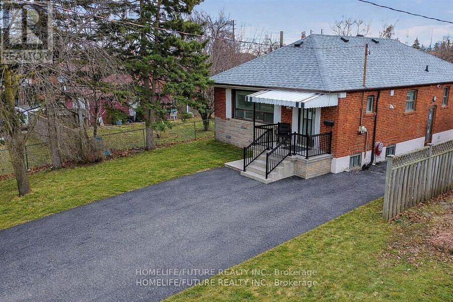 Property Photo:  229 Flora Drive Bsmt  ON M1P 1B2 