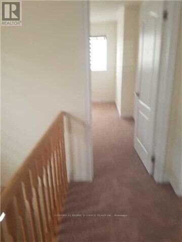 Property Photo:  38 Yardley Crescent Upper  ON L6X 5L7 