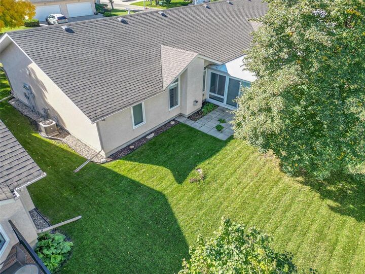 Property Photo:  25 Falcon Place  MB R7B 4A1 