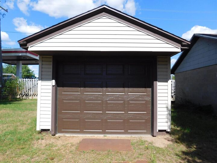 Property Photo:  2306 River Street  WI 54452 