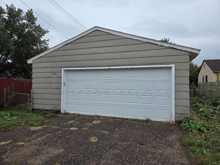 Property Photo:  3947 Unity Avenue N  MN 55422 