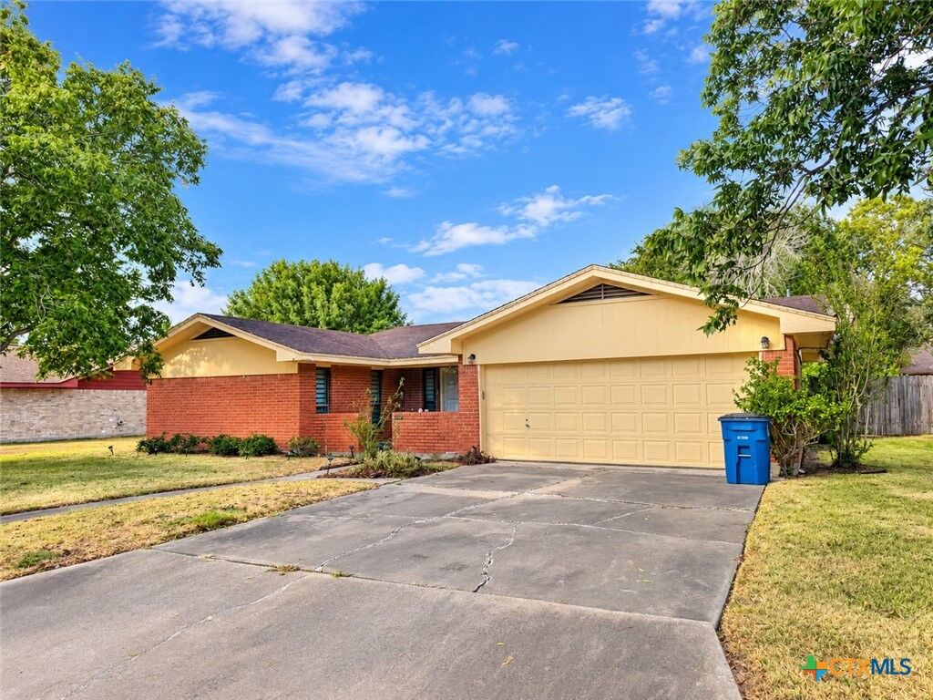 Property Photo: 114 Linnville Drive TX 77979