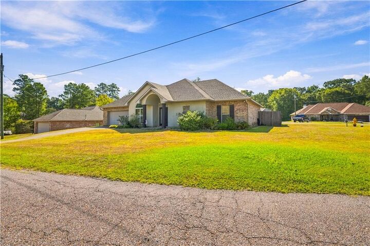 Property Photo:  109 Abby Lane  LA 71409 