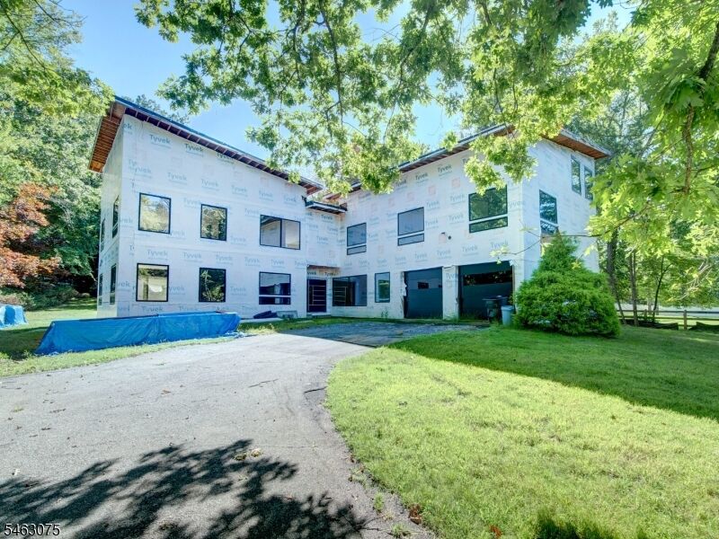 Property Photo: 18 Rambling Brook Rd NJ 07458