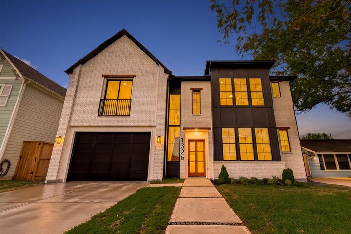 Property Photo:  1326 Curtin Street  TX 77018 