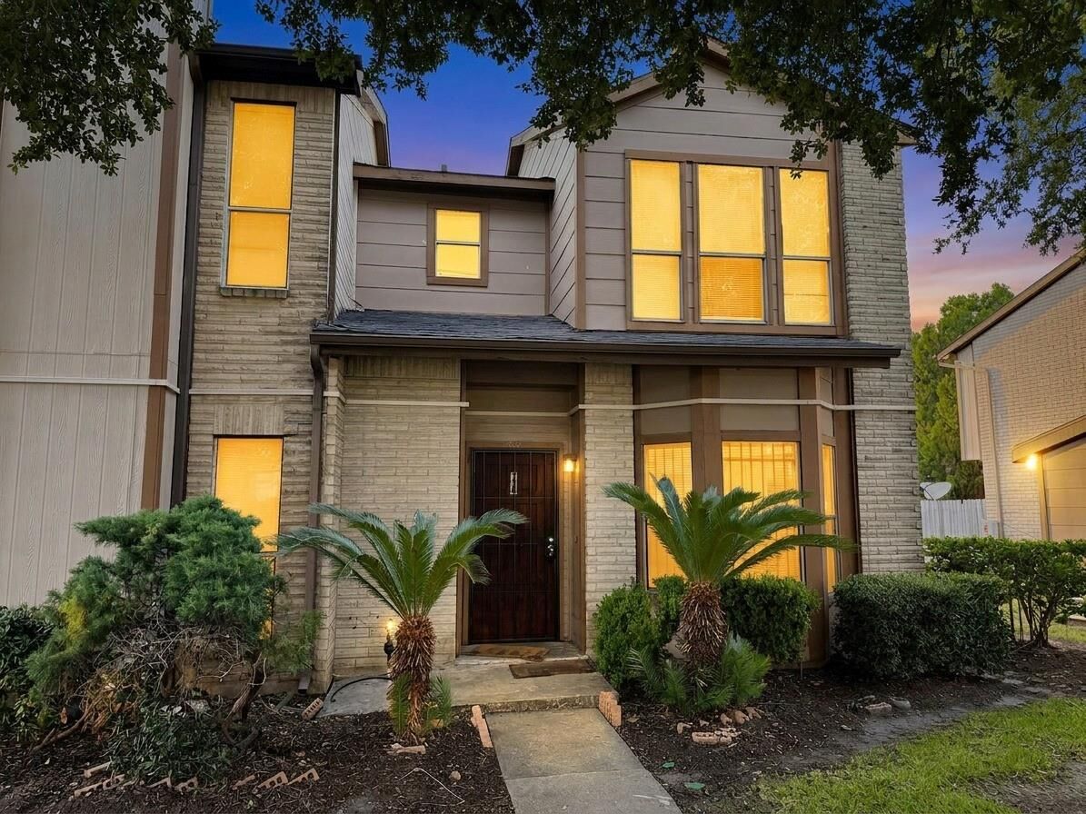 Property Photo: 12300 Brookglade Circle 74 TX 77099