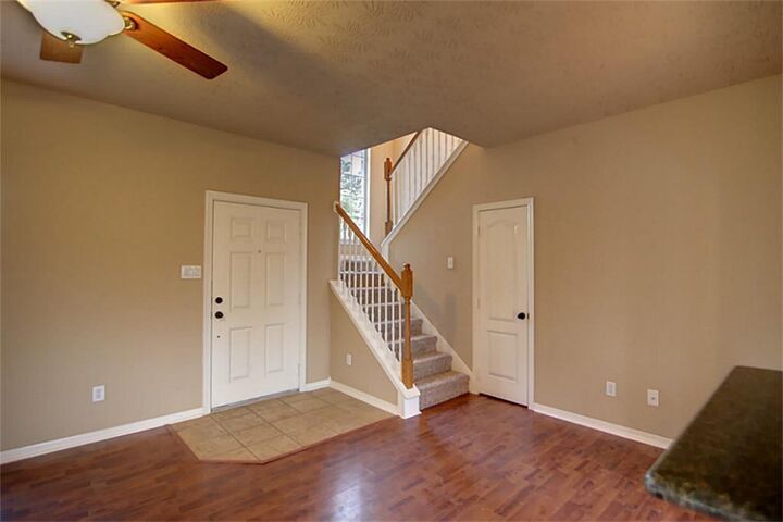 Property Photo:  2212 Valley View Crossing  TX 77304 