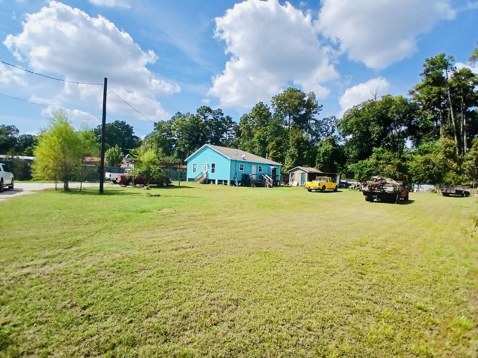 Property Photo:  21201 South Street  TX 77357 