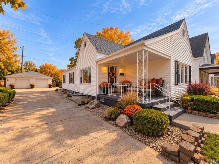 Property Photo: 426 Kosciuszko Street IN 46619-3508
