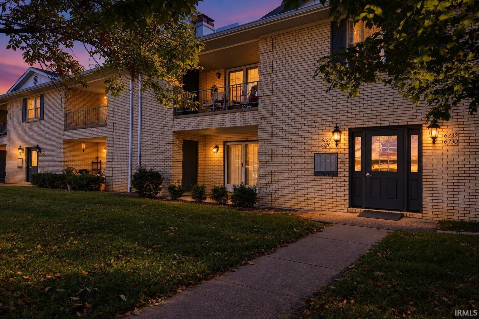 Property Photo: 6728 Newburgh Road 7 IN 47715