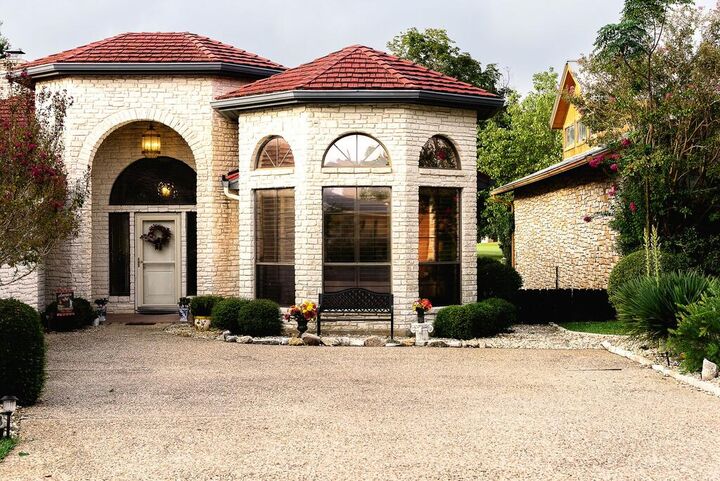 Property Photo:  523 Oakland Hills Lane  TX 78028 