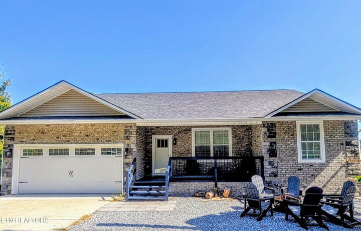 Property Photo:  1720 Mountain Drive  TN 37876 