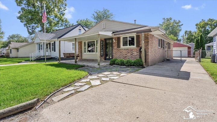 Property Photo: 13637 Wright MI 48173
