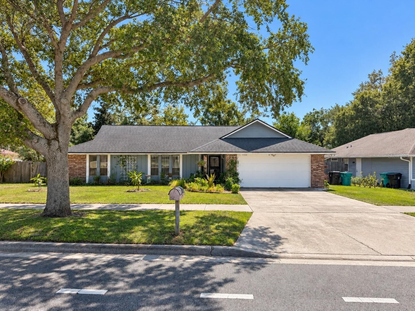 Property Photo:  4426 Point Look Out Road  FL 32808 
