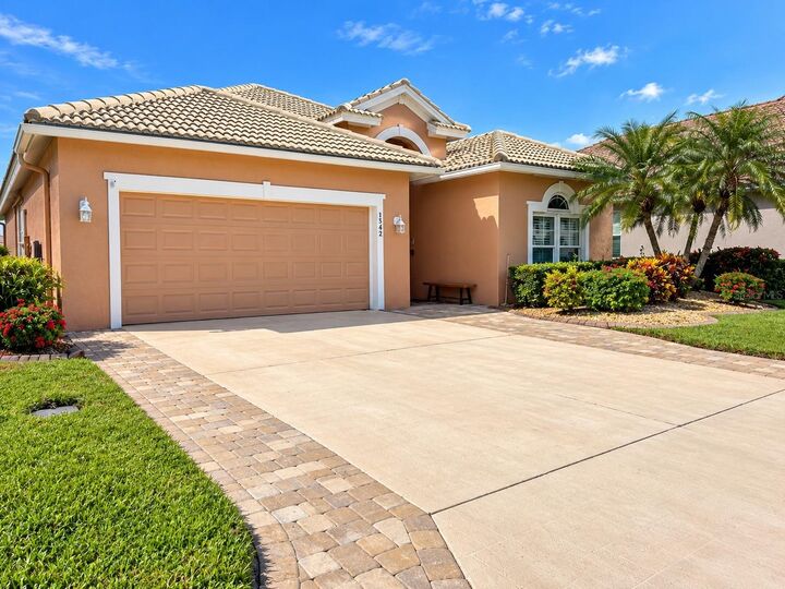 Property Photo:  1542 San Ysidro Way  FL 34285 