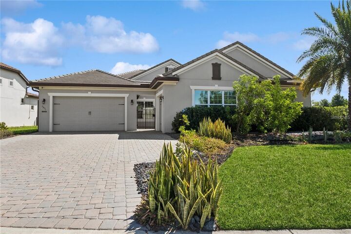 Property Photo:  7031 Billie Court  FL 34787 