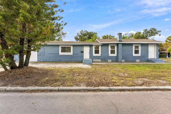 Property Photo:  2500 11th Avenue SE  FL 33712 