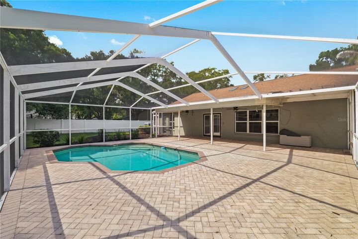 Property Photo:  3809 Hanover Hill Dr  FL 33596 