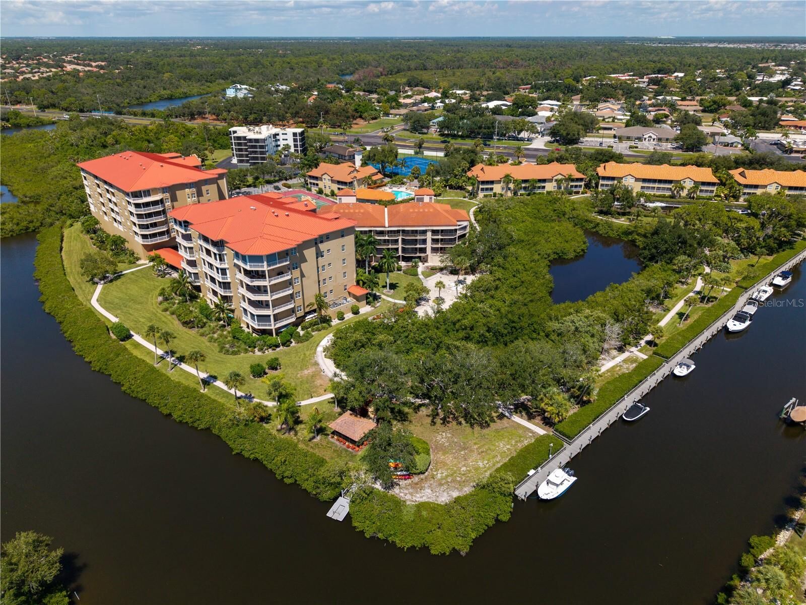 Property Photo: 7303 Jessie Harbor Drive 7303 FL 34229