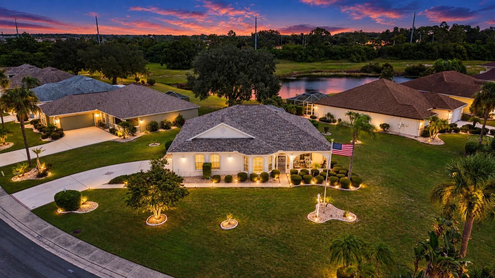 Property Photo:  2503 Runningbrooke Way  FL 33573 