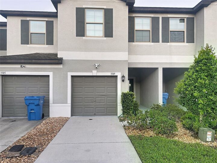 Property Photo:  1509 Cassius Street  FL 33549 