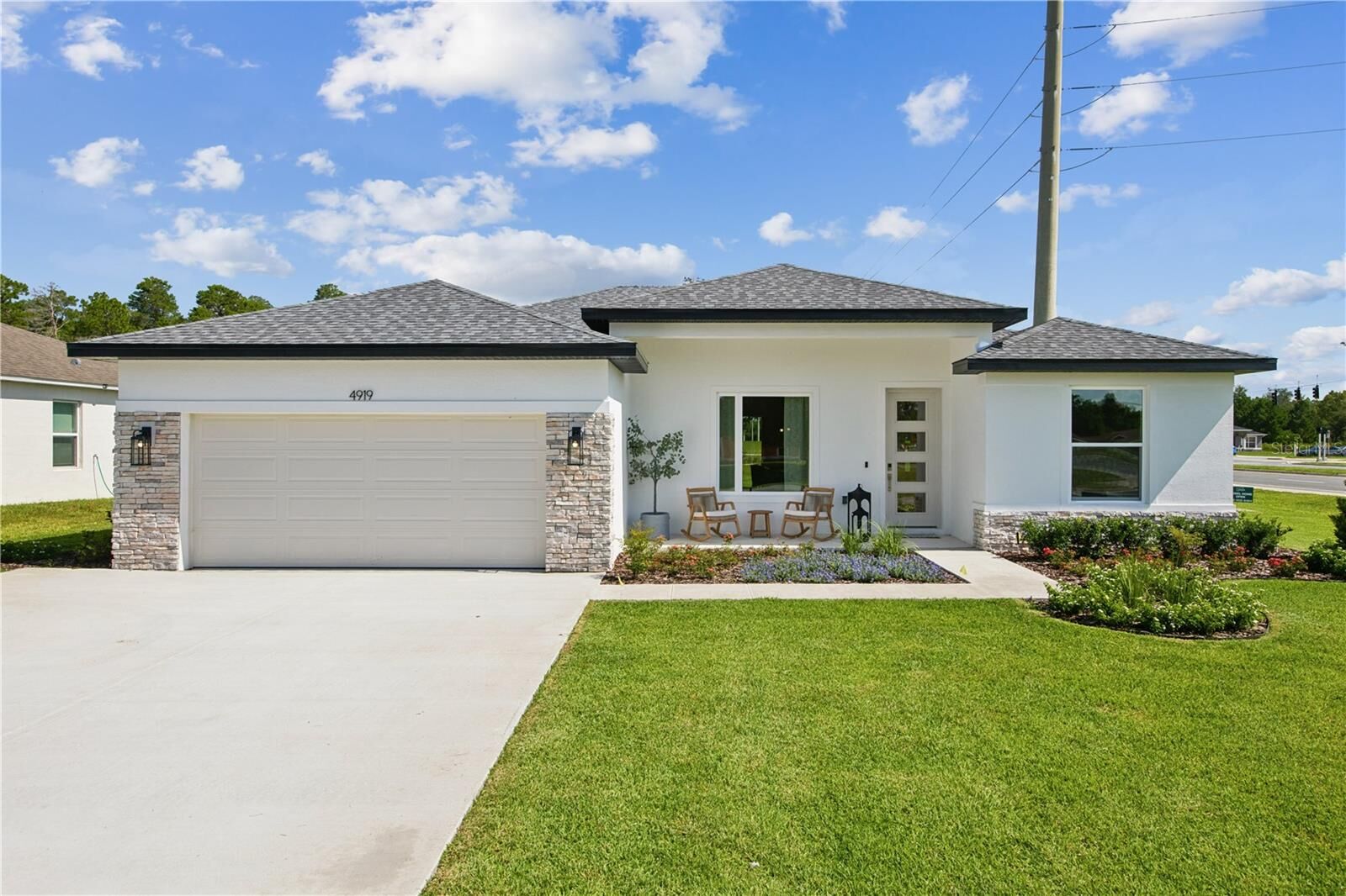 Property Photo:  106 Ramblewood Drive  FL 32164 