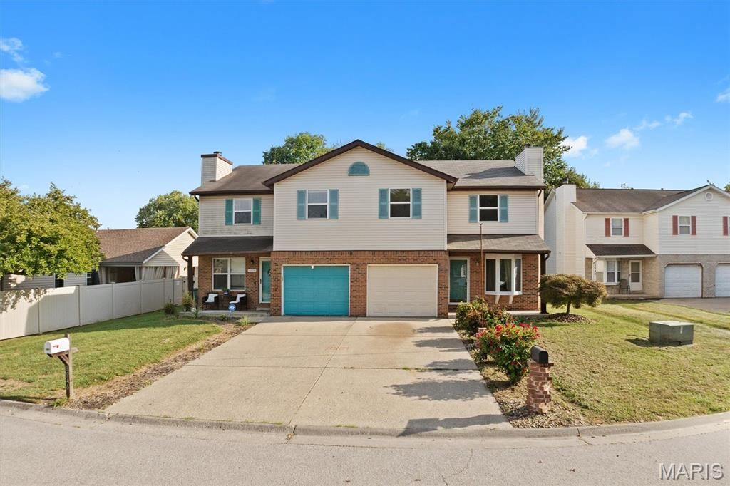 Property Photo: 1942 Stingray Court IL 62221