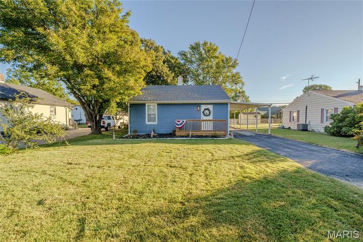 Property Photo: 1713 Moro Avenue IL 62040