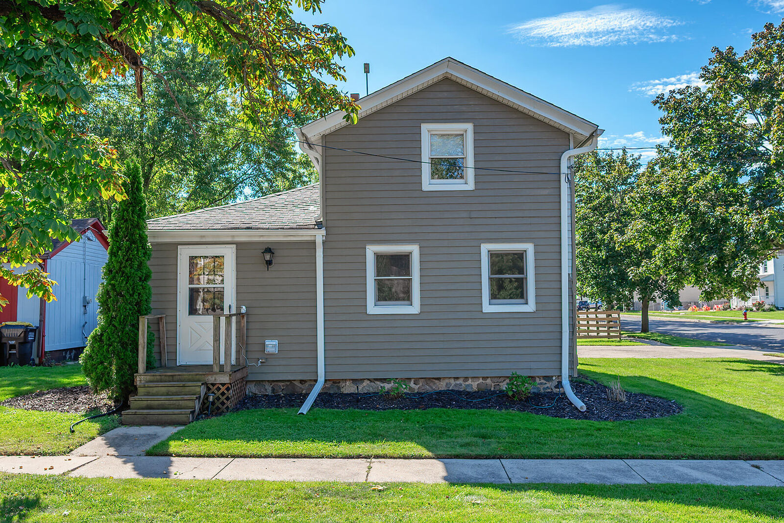 Property Photo:  823 11th Ave  WI 53182 