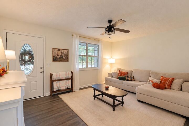 Property Photo: 1695 Dawson Rd TN 38011