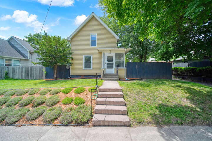 Property Photo:  228 N Thompson Street  MI 49202 